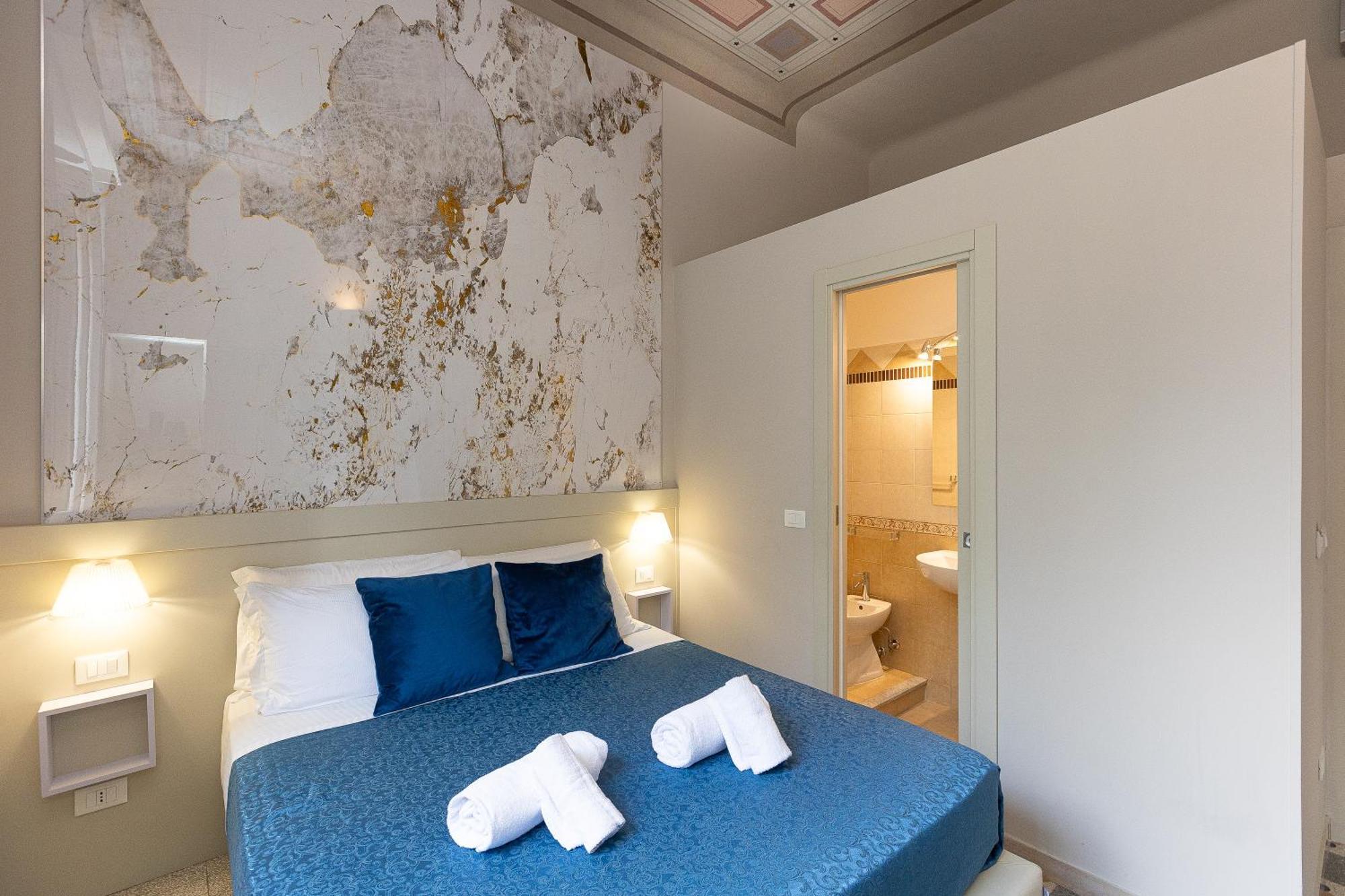 Iron Cityaus Termini Rome Exterior photo